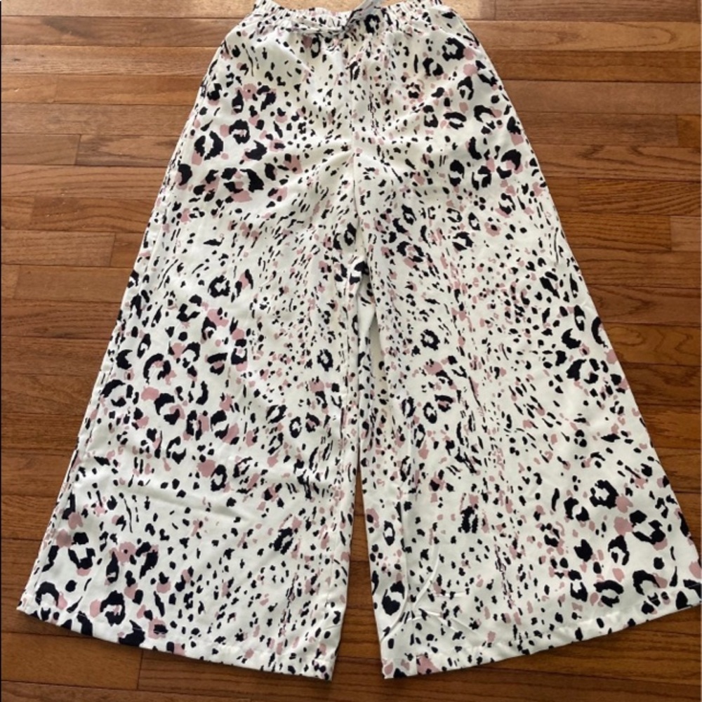 Flowy cropped pants